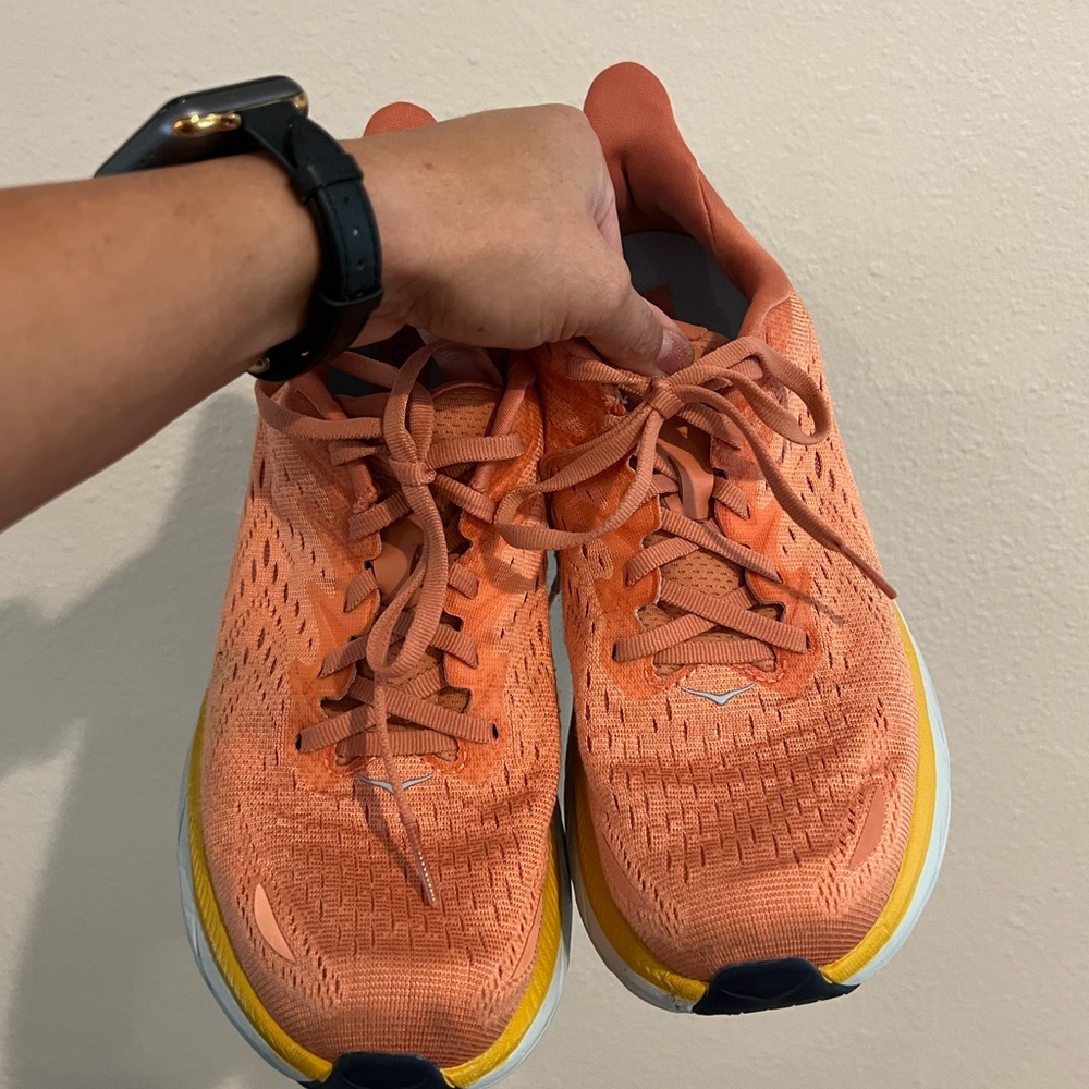 Women hokas